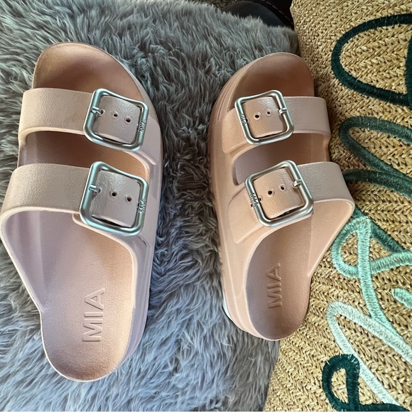 Mia Santi Double Buckle Platform Sandals - BLUSH- Size 7 - Picture 4 of 8